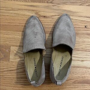 Lucky Brand women’s Taupe Slip-On Loafers